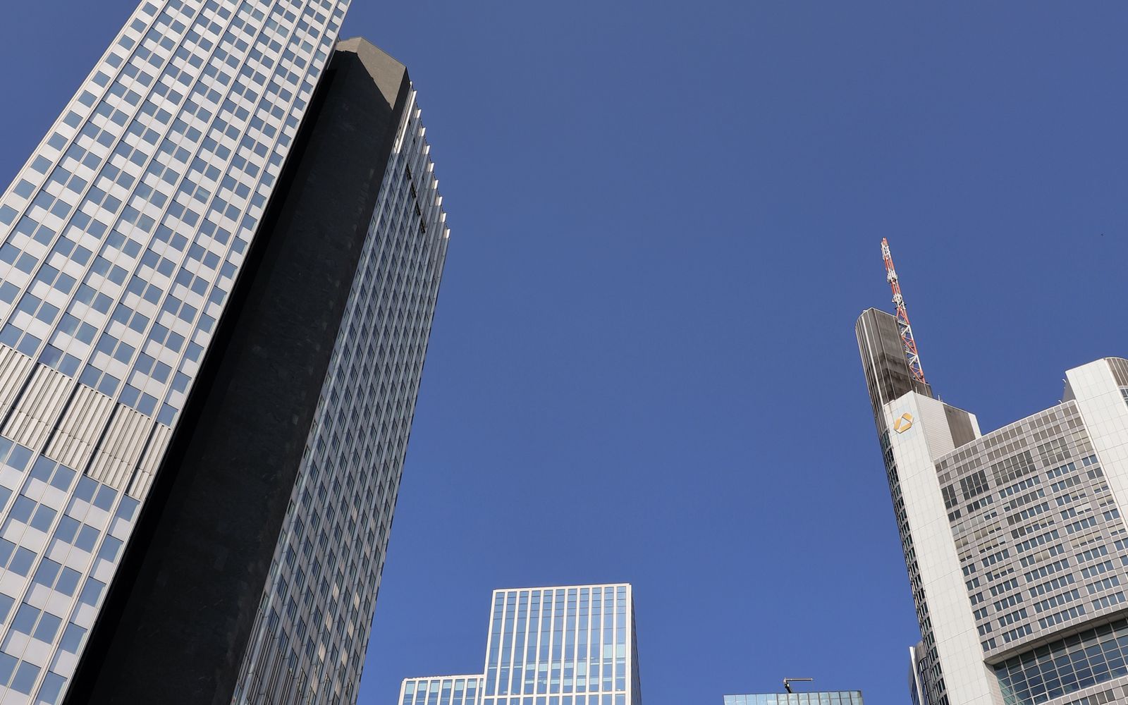 Office towers, financial management and advisory for businesses